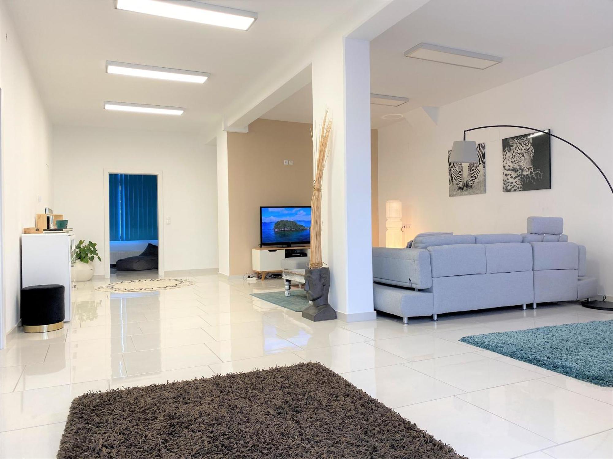 Stadtsuite Mit Sauna In Wiener Neustadt 135 M2 Extérieur photo
